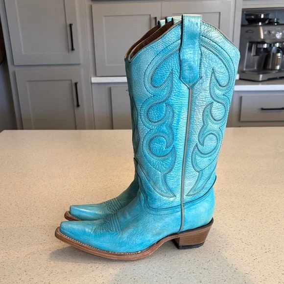 Circle G Turquoise Western Cowboy Boots - Picture 4 of 11